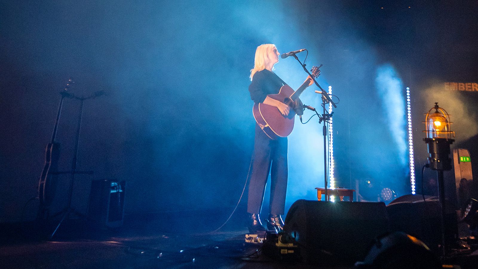 Laura Marling tells her story with impression X4 Bar 20s