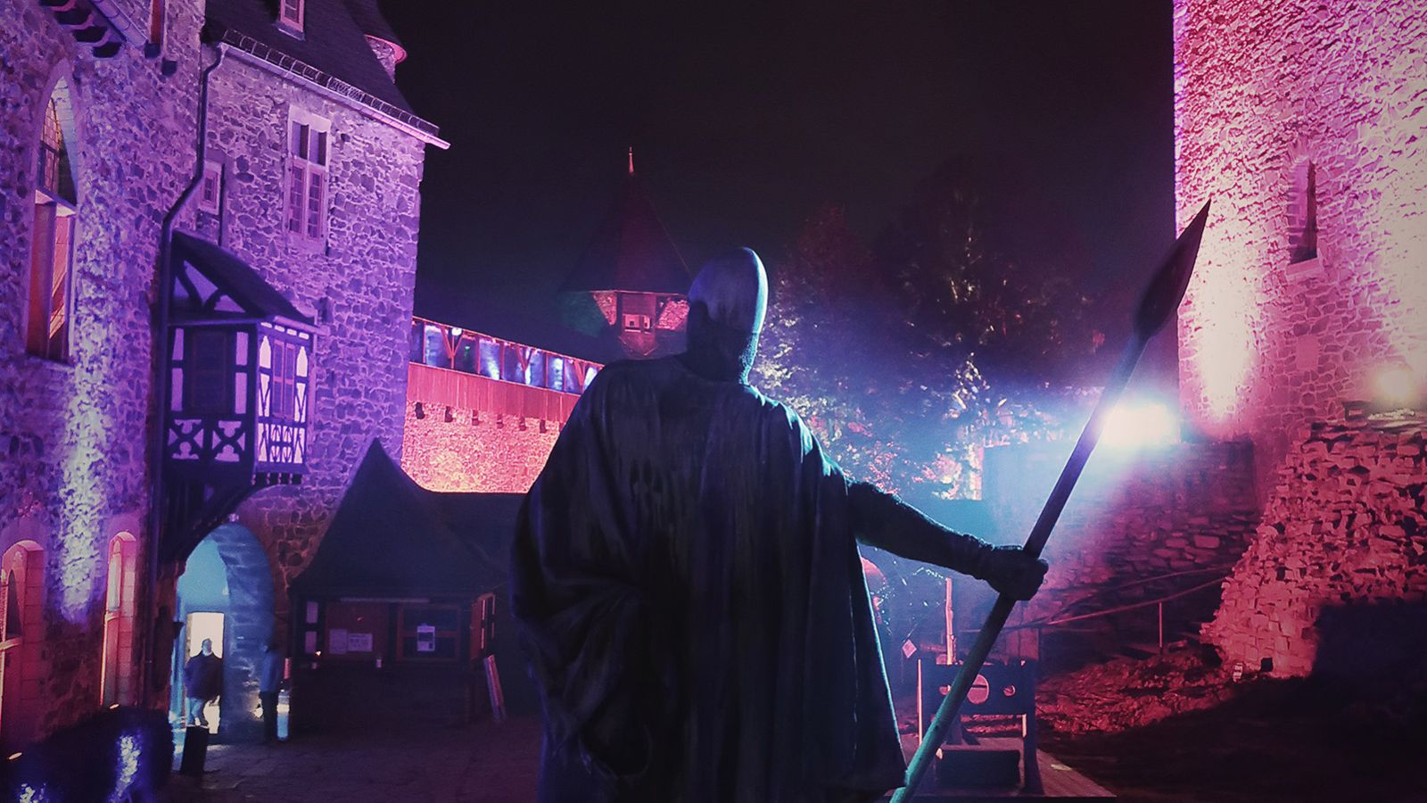 Schloss Burg in neuem Licht mit GLP