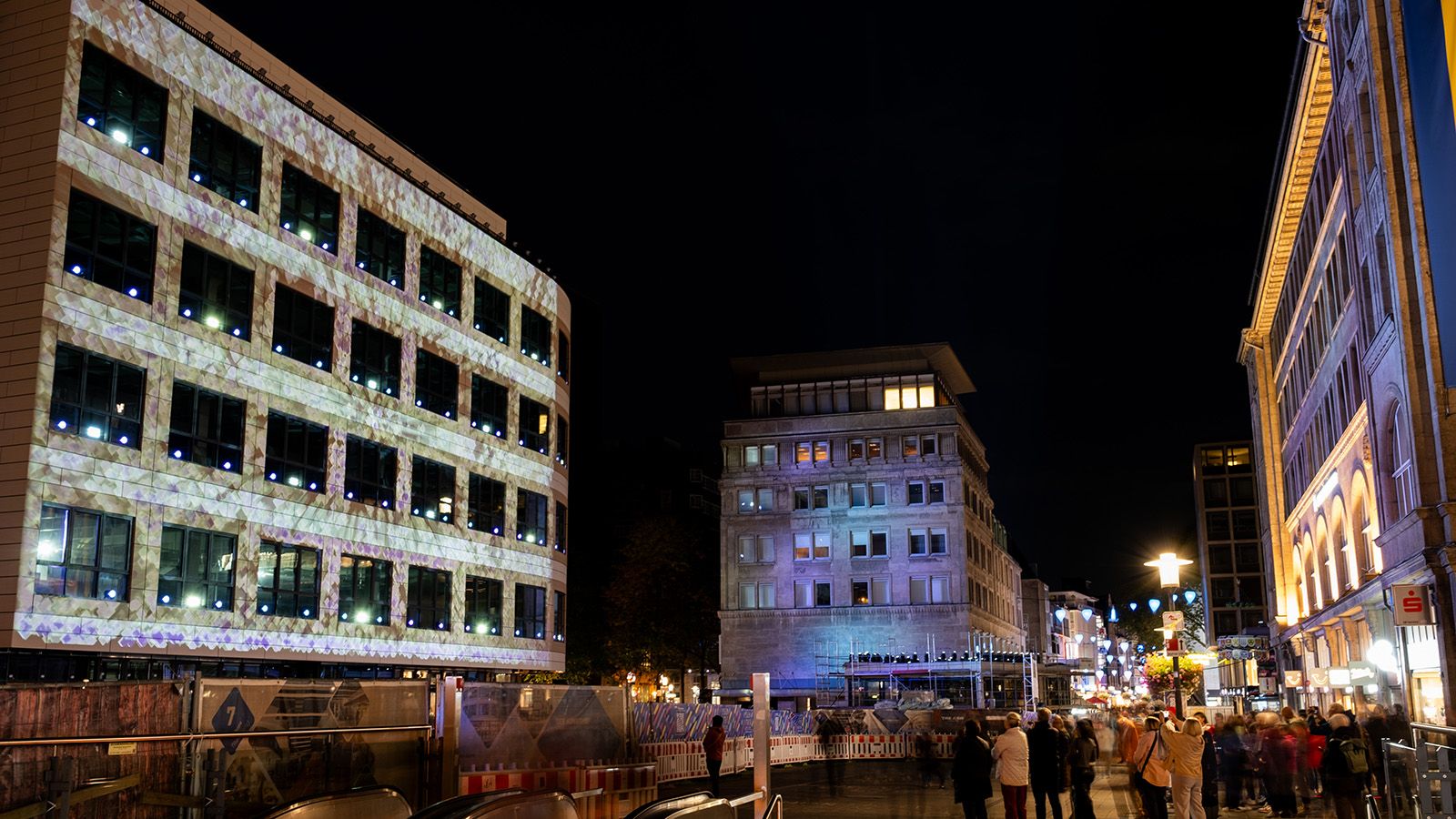 GLP unterstützt das Essen Light Festival 2023 mit wetterfesten Scheinwerfern