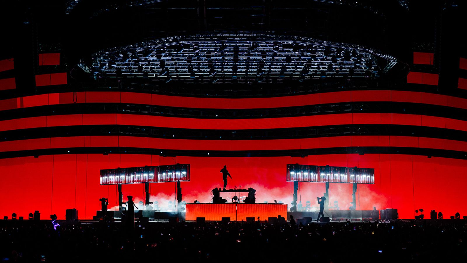 Erik Mahowald beleuchtet die Welten von Dillon Francis