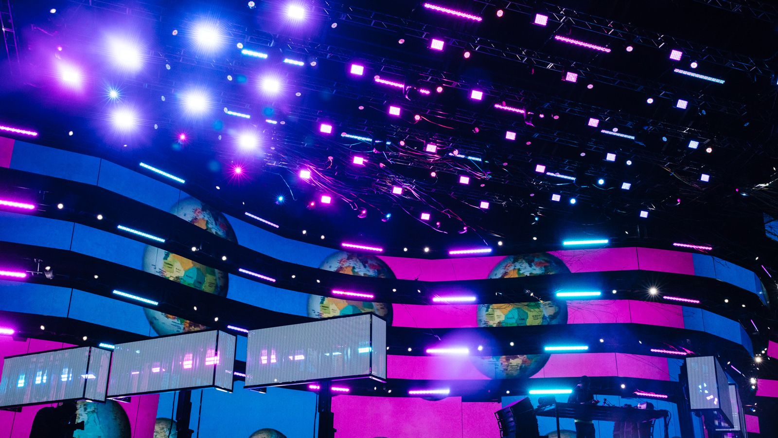 Erik Mahowald beleuchtet die Welten von Dillon Francis