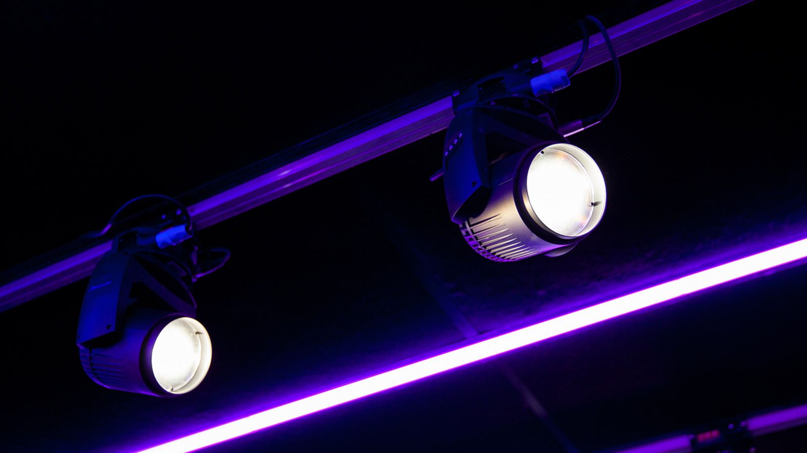 RadioNorba creates new flagship TV studio around GLP KNV Dot and impression FR1