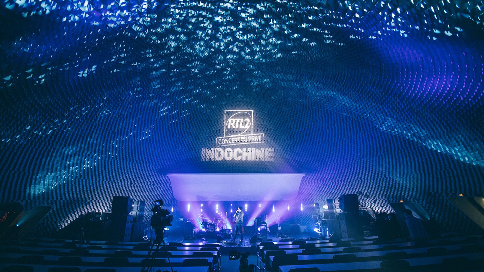 JDC Line Helps Mark Indochine’s 40th Anniversary Year