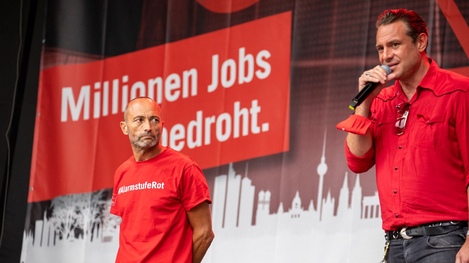 GLP waves the flag at german Red Alert March